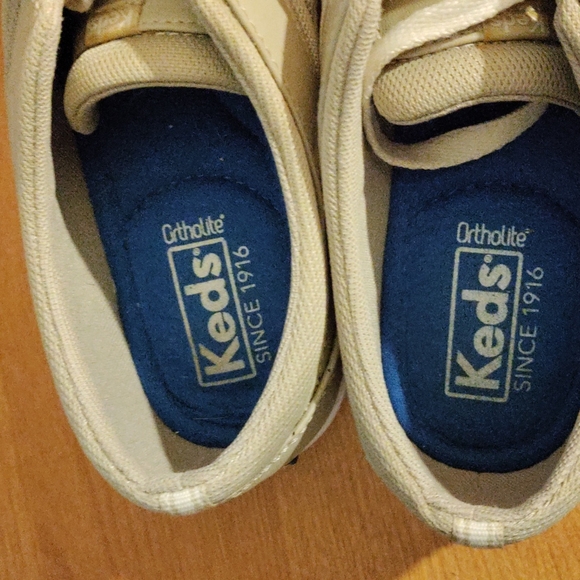 Keds women's size 8 tan sneakers - Picture 4 of 6